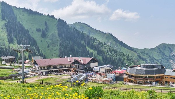 Explore Baku & Almaty with Singing Dunes - 7N