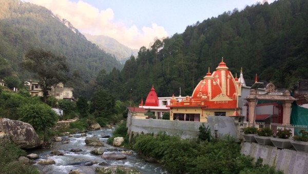 Escape To Nature's Paradise with Kainchi Dham 🛕