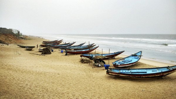 🛕🌊 Odisha Cultural Odyssey – Temples, Beaches & Lakes🦚