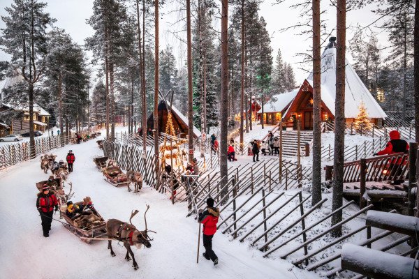 🏠🦌Finnish Lapland with Santa Claus 🎅🎄 Village & Helsinki - 04N